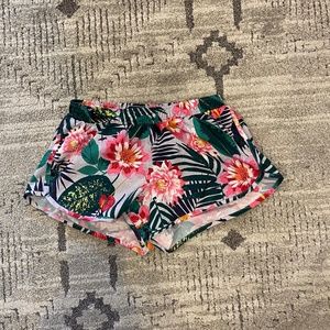 Old Navy Active Tropical Floral Print Running Shorts